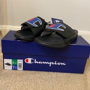 CHAMPIONS ADJUSTABLE LOGO SLIDES SANDALS NEW 🏆